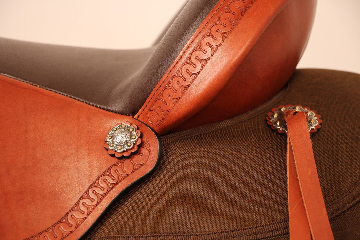 Abetta Crossover Trail Saddle - FQH Bars